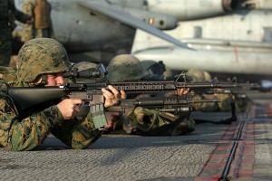 800px-USMC_M16A4_Rifle.JPG